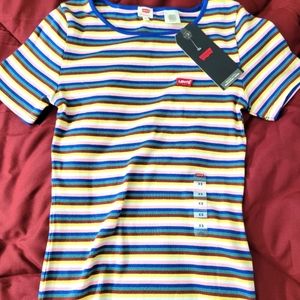 Women levi's top tee